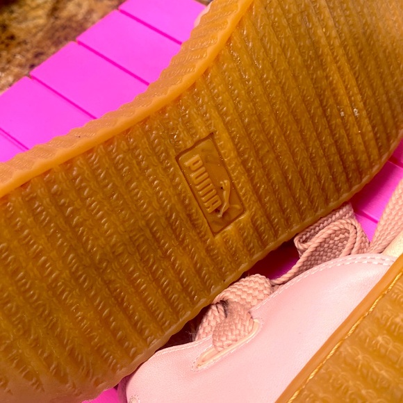 Fenty Puma🩷 - Picture 6 of 6